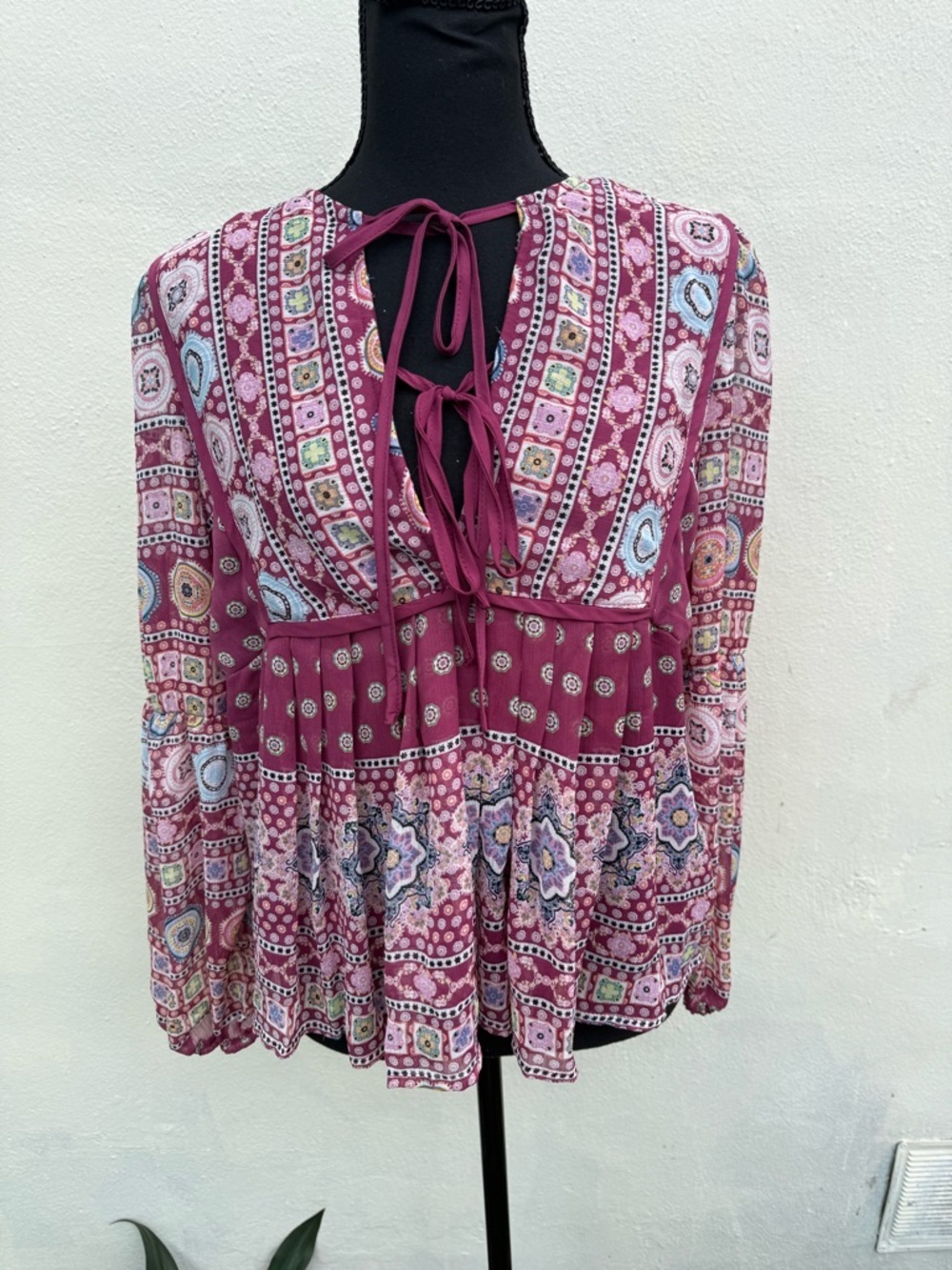 Long sleeve mauve printed boho top , Fits M